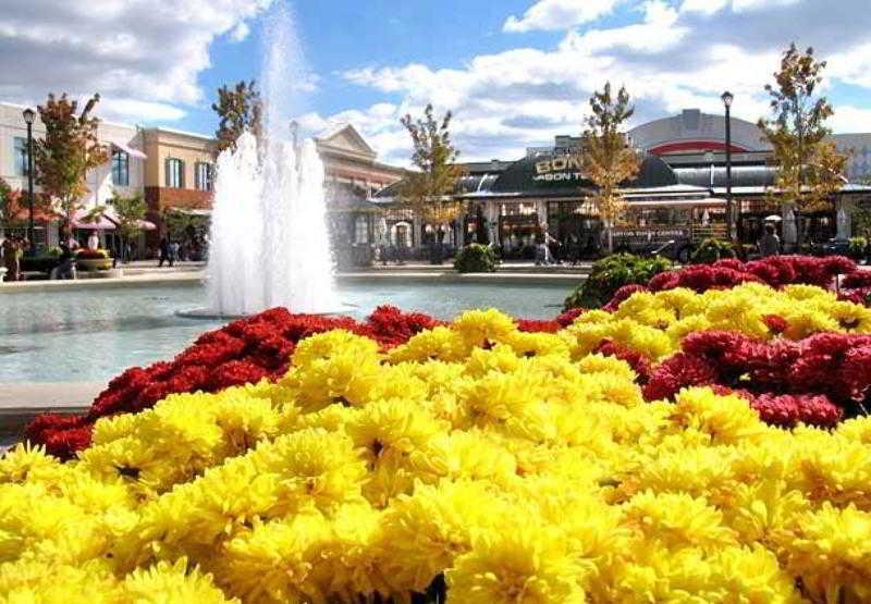 Отель Courtyard Columbus Уортингтон Экстерьер фото